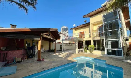 Casa de Condomínio para venda em Condomínio Village Taubaté de 326.00m² com 4 Quartos, 2 Suites e 6 Garagens