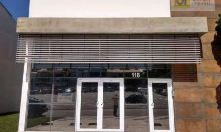 Loja para alugar em residencial das estrelas de 160.00m² com 2 garagens