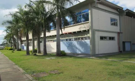 Galpão / depósito / armazém para alugar em aparecidinha de 4695.76m² com 30 garagens