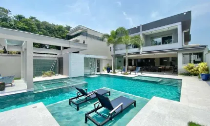 Casa para venda em riviera de 743.00m² com 5 quartos, 5 suites e 6 garagens