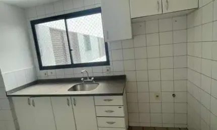 Apartamento para alugar em centro de 174.00m² com 3 quartos, 2 suites e 2 garagens