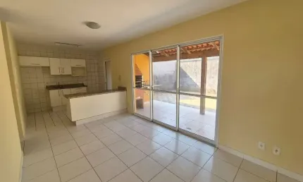 Casa para alugar em parque das esmeraldas de 250.00m² com 3 quartos, 1 suite e 1 garagem