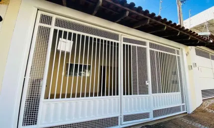 Casa para alugar em Alto Cafezal de 250.00m² com 3 Quartos, 1 Suite e 2 Garagens