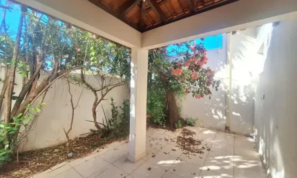 Casa para alugar em jardim maria izabel de 360.00m² com 3 quartos e 2 suites