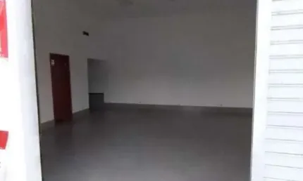 Loja para alugar em parque são jorge de 60.00m² com 3 garagens