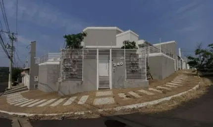 Casa para alugar em Jardim Portal Do Sol de 260.00m² com 3 Quartos, 3 Suites e 3 Garagens