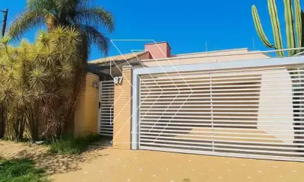 Casa para alugar em Jardim Itaipu de 200.00m² com 3 Quartos, 1 Suite e 3 Garagens