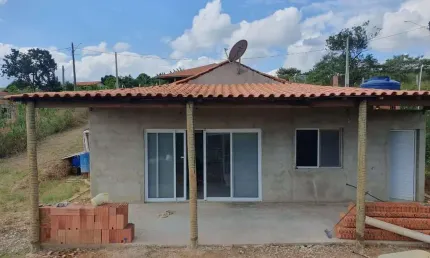 Chácara para venda em chacara santa terezinha de 100.00m² com 3 quartos e 3 suites