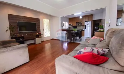 Casa para venda em Vila Dainese de 148.00m² com 2 Quartos e 2 Garagens