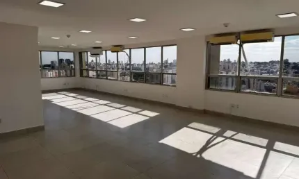 Sala comercial para alugar em centro de 120.00m² com 2 garagens
