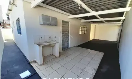 Casa para alugar em Vila Carvalho de 88.00m² com 3 Quartos, 1 Suite e 1 Garagem