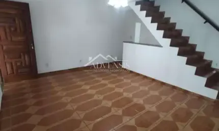 Sobrado para venda em Ferrazópolis de 122.00m² com 3 Quartos, 1 Suite e 2 Garagens