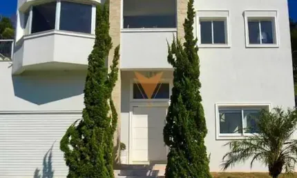 Casa para venda em Tamboré de 450.00m² com 5 Quartos, 5 Suites e 7 Garagens