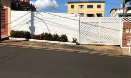 Casa para alugar em Recreio Dos Bandeirantes de 231.00m² com 3 Quartos, 1 Suite e 3 Garagens