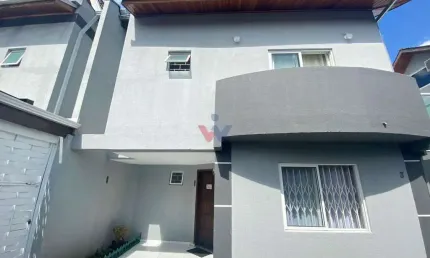Sobrado para venda em Xaxim de 127.00m² com 2 Quartos, 1 Suite e 1 Garagem