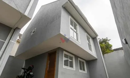 Sobrado para venda em Xaxim de 138.00m² com 2 Quartos, 1 Suite e 2 Garagens