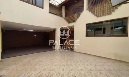 Casa para alugar em Cidade Alta de 219.00m² com 3 Quartos, 2 Suites e 3 Garagens
