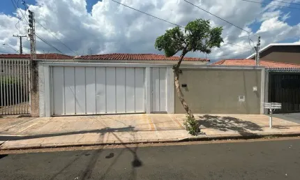 Casa para venda em jardim américa de 280.00m² com 3 quartos, 1 suite e 4 garagens