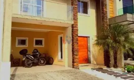 Casa para venda em Tarumã de 150.00m² com 3 Quartos, 1 Suite e 2 Garagens
