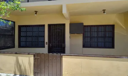 Casa de Condomínio para venda em Parque Burle de 50.00m² com 2 Quartos e 1 Garagem