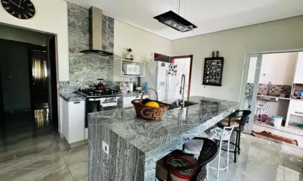 Casa para venda em residencial vivendas do parque de 625.00m² com 3 quartos, 1 suite e 4 garagens