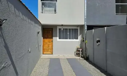 Casa para alugar em Residencial Algarve de 75.95m² com 2 Quartos, 2 Suites e 2 Garagens