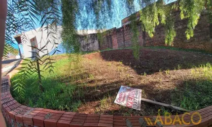 Terreno à venda no Jardim Paulista, São Carlos 