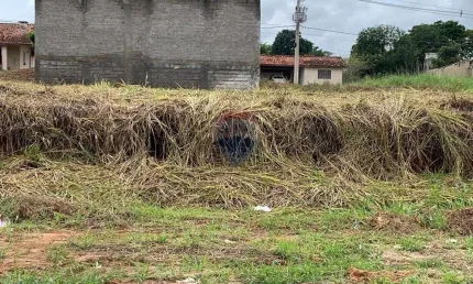 Terreno à venda no Centro, Capela do Alto 