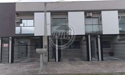 Sobrado para venda em Matinhos de 23.00m² com 2 Quartos, 2 Suites e 1 Garagem