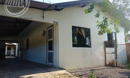 Casa para venda em Matinhos de 160.00m² com 3 Quartos e 3 Garagens