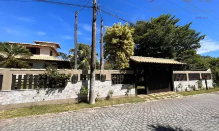 Casa de Condomínio para venda em Caravelas de 250.00m² com 5 Quartos, 2 Suites e 4 Garagens
