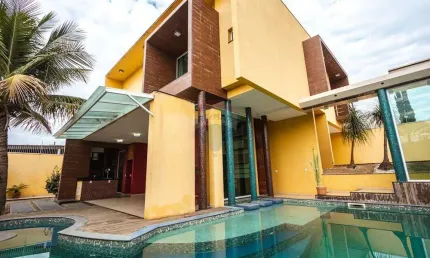 Casa para venda em Jardim Esplanada de 381.50m² com 4 Quartos, 4 Suites e 6 Garagens