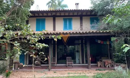 Casa para venda em Vila Appia Antica de 400.00m² com 4 Quartos, 2 Suites e 2 Garagens