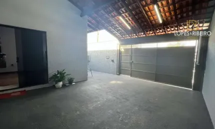 Casa para venda em Residencial Cedro de 212.00m² com 4 Quartos, 1 Suite e 2 Garagens