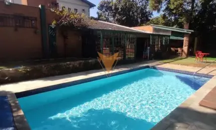 Casa para venda em Alphaville de 413.00m² com 3 Quartos e 6 Garagens