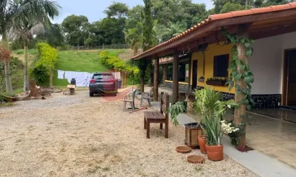 Chácara para venda em Marmelada de 300.00m² com 4 Quartos e 2 Suites