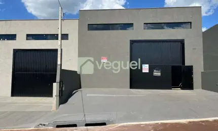 Sala comercial para alugar em bonfim paulista de 250.00m² com 3 garagens