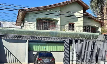 Prédio comercial para alugar em centro de 900.00m² com 23 garagens