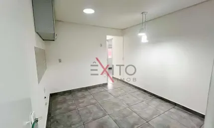 Casa para alugar em Vila Argos Velha de 45.00m² com 2 Quartos