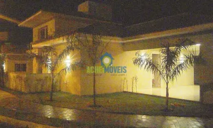 Casa de Condomínio para venda em Aeroporto de 330.00m² com 4 Quartos, 2 Suites e 3 Garagens