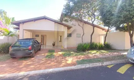Casa para alugar em Bonfim Paulista de 215.00m² com 3 Quartos, 1 Suite e 4 Garagens