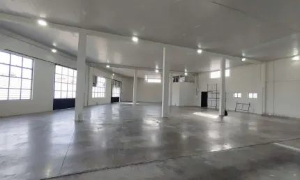 Galpão / Depósito / Armazém para alugar em Jardim São Paulo de 702.00m² com 18 Garagens