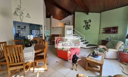 Casa de Condomínio para venda em Vila Verde de 223.00m² com 3 Quartos, 3 Suites e 4 Garagens