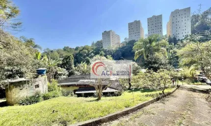 Casa para venda e aluguel em Jardim Colibri de 700.00m² com 4 Quartos, 2 Suites e 6 Garagens