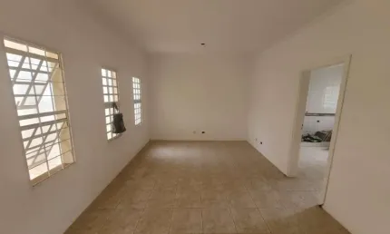 Casa para venda em Parque Chapadão de 118.00m² com 2 Quartos, 1 Suite e 2 Garagens