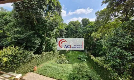 Casa de Condomínio para venda e aluguel em Granja Viana de 237.00m² com 2 Quartos, 2 Suites e 3 Garagens