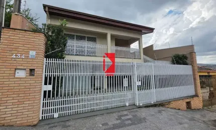 Casa para venda em Jardim Gutierres de 230.00m² com 3 Quartos, 1 Suite e 4 Garagens