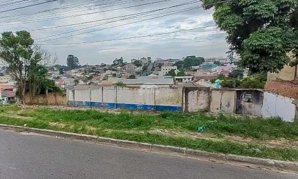 Terreno à venda na Rua Einstein, 613, Guarani, Colombo