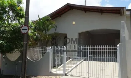 Casa para venda em castelo de 166.00m² com 3 quartos, 1 suite e 2 garagens