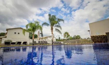 Casa de condomínio para venda em medeiros de 163.00m² com 3 quartos, 1 suite e 3 garagens